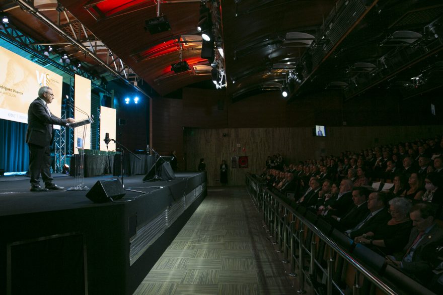 secretario del CGCOM, el Dr. Rodríguez Vicente,