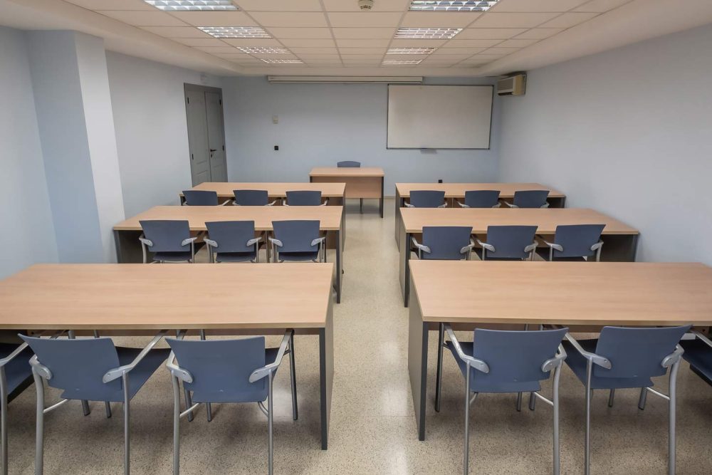 medicos-rioja-instalaciones-aulas-formacion04